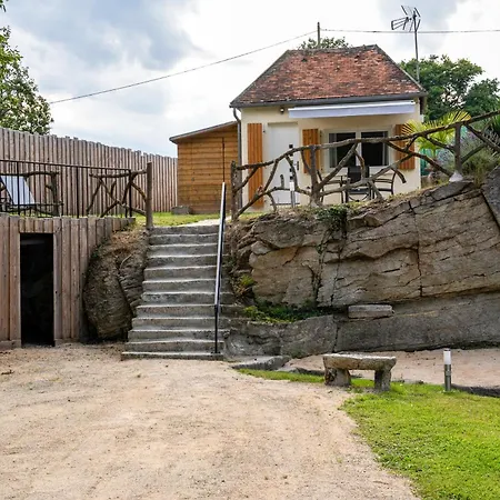 Carrière De La Tour Condé-sur-Sarthe